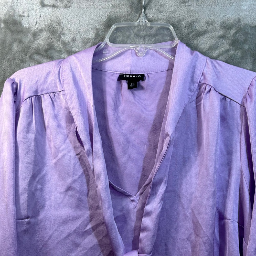 Torrid Lilac Purple Satin Tie Neck Long Sleeve Blouse Plus Size 00 Med/Large - Picture 2 of 9